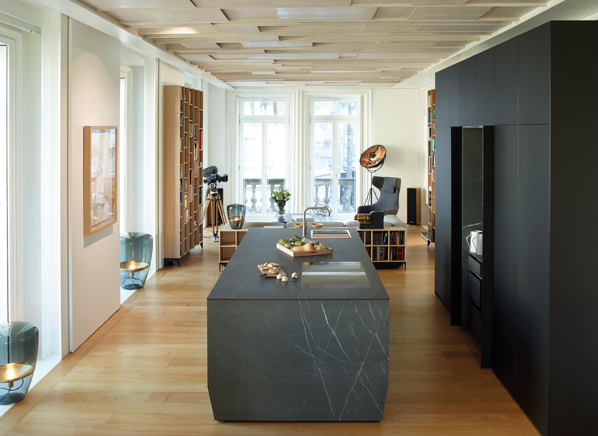 ¿Buscas una cocina elegante? Apuesta por el negro