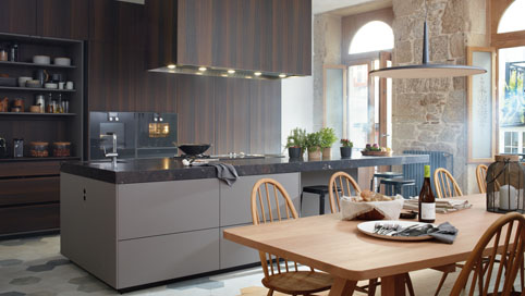 Diseño funcional de cocina Santos modelo Fine sin tiradores