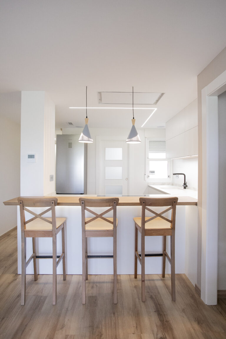 Cocina Santos blanca. Proyecto Misura Studio.