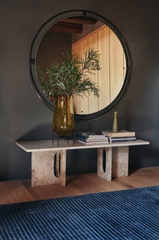echasse-amber-androgyne-lounge-table-nimus-mirror-hasse-vase-houkime-rug-fam-g-arcit18